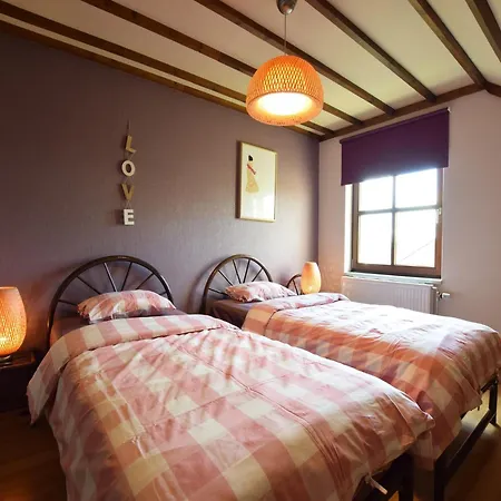 Charming In Noville *