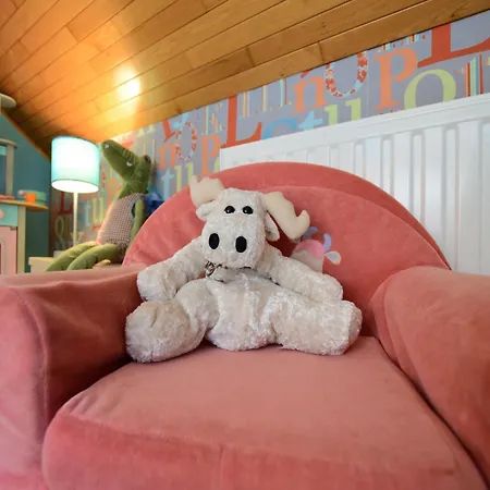 펜션 Charming In Noville Luzery