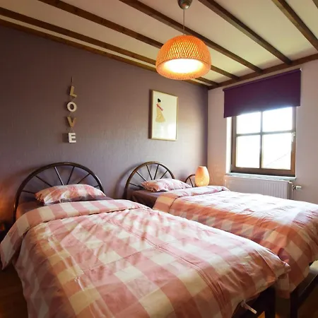 펜션 Cozy In Noville With Private Terrace