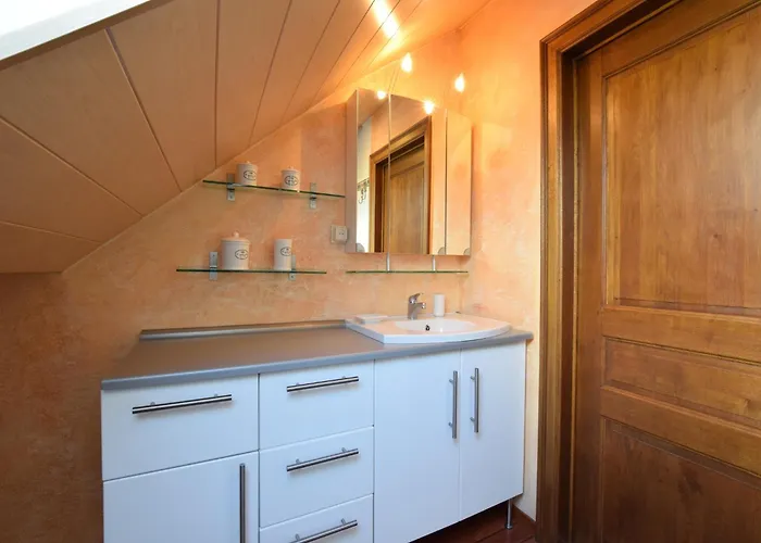 Charming In Noville Ferienhaus